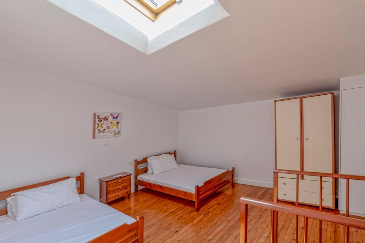 Karena seaview villa Gerani  Bagian luar foto