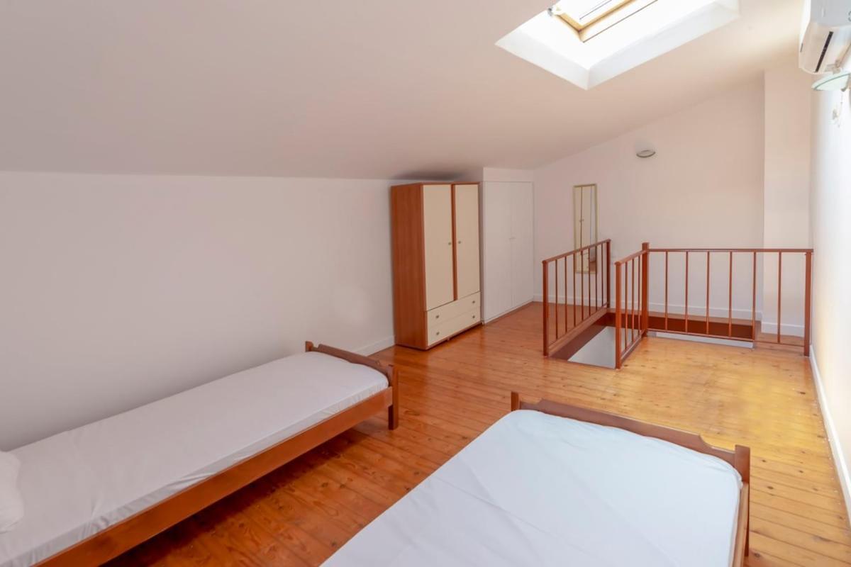 Karena seaview villa Gerani  Bagian luar foto